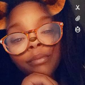 Meet your Posher, Sherika